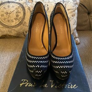 Pour la Victoire platform